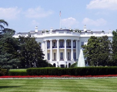 Sejarah Penerbangan: Larangan Terbang di Atas Gedung Putih Disahkan